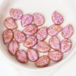 9x12 mm Leaf beads Chalk White Lavender x 20 pc(s)