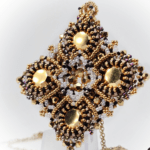 NOELLE pendant tutorial by Ruxandra Puscas