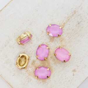 6x8 mm oval glass cabochon Light Amethyst Matt with gold-colored claw x 6 pc(s)