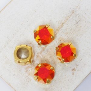 10 mm round glass cabochon Astral Pink Opal with gold-colored claw x 4 pc(s)
