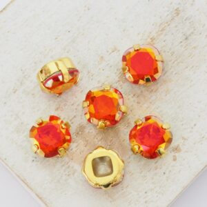 8.5x8.5 mm square glass cabochon Astral Pink Opal with gold-colored claw x 6 pc(s)