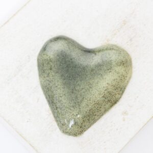 29x30 mm Faceted Heart Beadingschool Art Cabochon Lunar Eclipse on light clay x 1 pc(s)