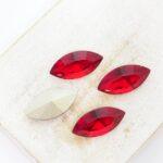 9x18 mm Navette glass cabochon Light Siam x 4 pc(s)