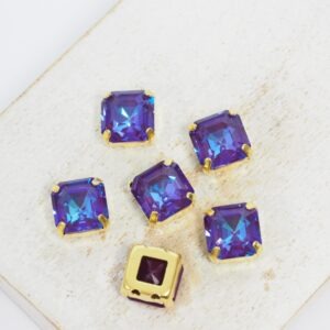 8x8 mm square glass cabochon Burgundy Shine with gold-colored claw x 6 pc(s)