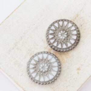 18 mm Starbloom handmade glass cabochon White with Silver Wash x 2 pc(s)