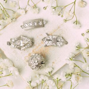 Neumann clasp collection Elmhurst