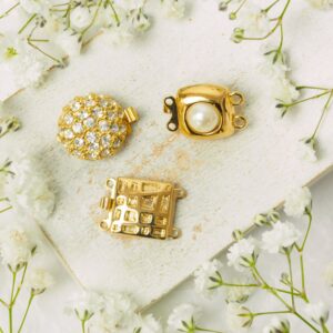 Neumann clasp collection Henrico