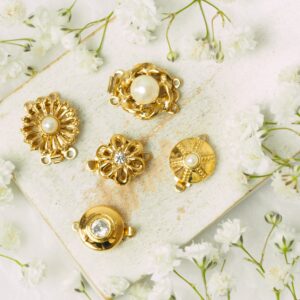 Neumann clasp collection Marydel