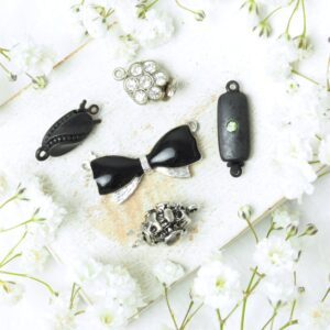 Neumann clasp collection Milton II.