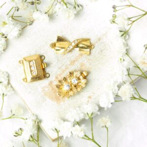 Neumann clasp collection Waverly