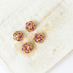 6 mm Preciosa fancy ball bead Fuchsia in Gold-colored setting x 4 pc(s)