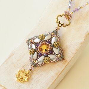 BUJUCAN pendant beading tutorial by Erika Sandor