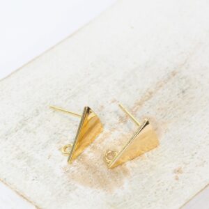 8.5x12 mm Soft Edge Triangle Earstud Gold-colored x 2 pc(s)