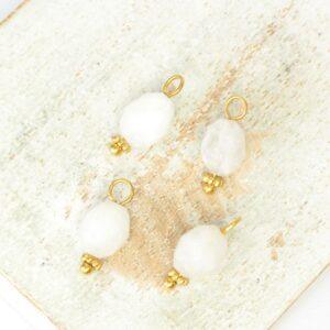 6x7.5 mm Tiny Oval Charm Moonstone Gold-colored x 4 pc(s)