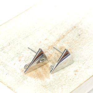 8.5x12 mm Soft Edge Triangle Earstud Platinum-colored x 2 pc(s)