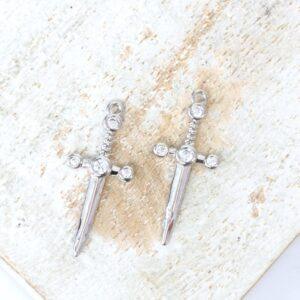 8.5x20 mm The Spyโs Embrace Charm Platinum-colored x 2 pc(s)