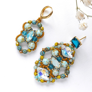 SILENT WATERS earrings beading tutorial by Zuzi Hake