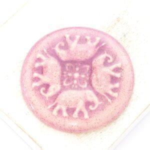 36 mm Whispers in Jaipur Beadingschool Art Cabochon Glittery Amethyst on light clay x 1 pc(s)