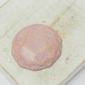 25 mm Faceted Round Beadingschool Art Cabochon Pearly Violet on light clay x 1 pc(s)