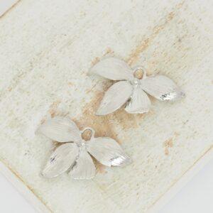 13x21.5 mm Cute Petals Charm Platinum-colored x 2 pc(s)
