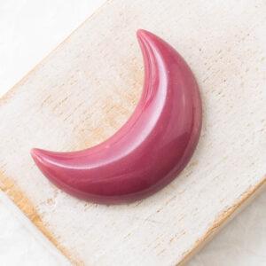 14x35 mm Crescent Beadingschool Art Cabochon Sweet Berry on light clay x 1 pc(s)