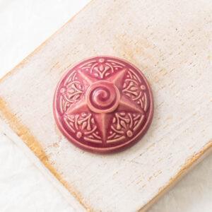 26 mm Kim's Dream Beadingschool Art Cabochon Sweet Berry on light clay x 1 pc(s)