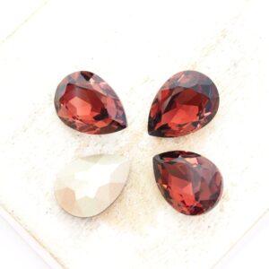 10x14 mm Aurora Fancy Pear cabochon Burgundy x 4 pc(s)