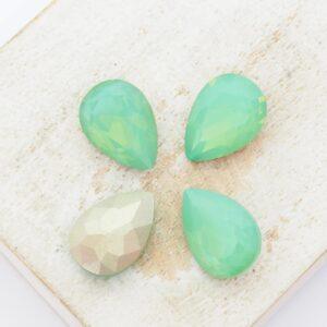 10x14 mm Aurora Fancy Pear cabochon Pacific Opal x 4 pc(s)