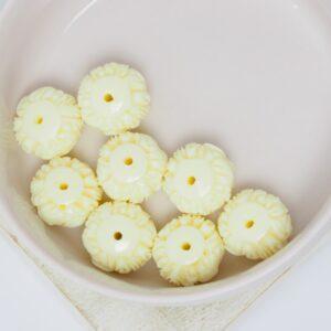 8x14 mm Synthetic Flower Coral Beads Beige x 8 pc(s)