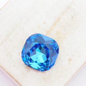 18 mm cushion cut glass cabochon  Bermuda Blue x 1 pc(s)