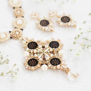 DIRECTION set beading tutorial by Laura Embrey