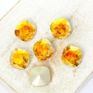 10 mm Aurora Fancy Cushion Cut cabochon Metallic Sunshine x 6 pc(s)