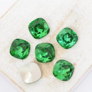 10 mm Aurora Fancy Cushion Cut cabochon Erinite x 6 pc(s)