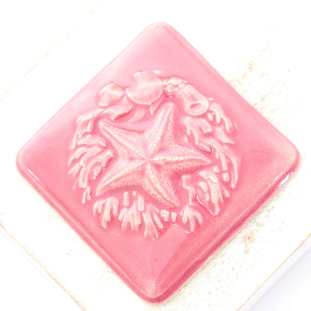36×36 mm Star of the Reef Beadingschool Art Cabochon Pink Punch on light clay x 1 pc(s)