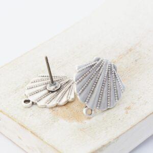 17.5x19 mm Shell earstud Platinum-colored x 2 pc(s)